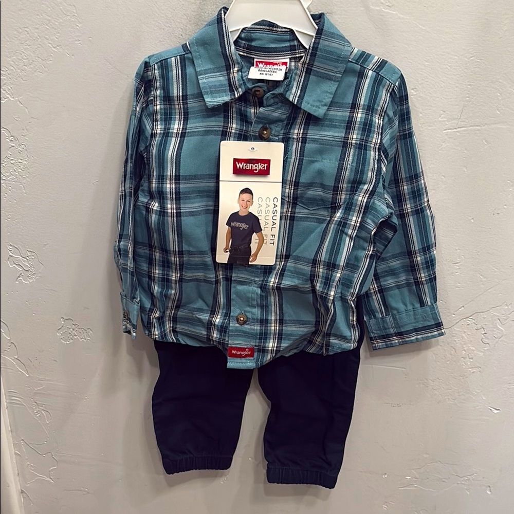 Wrangler Boy Plaid and Navy Blue Long Sleeve Outfit Size 18M